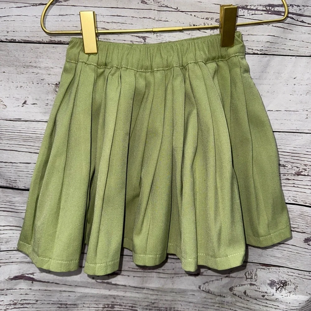 Sage Green Pleated Skirt Size 6-7